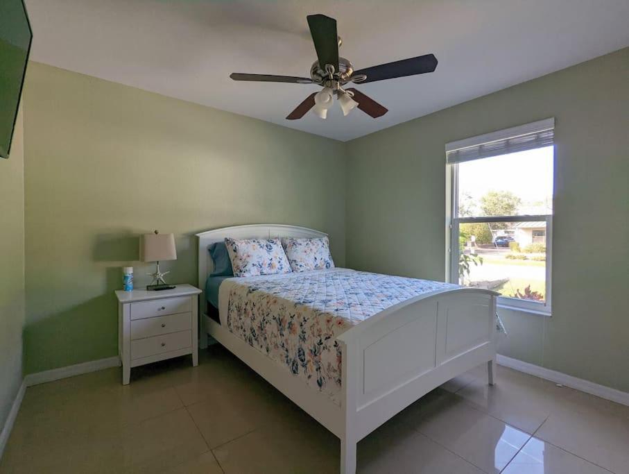 3Bed & 2Bath Property Couple Minutes From Siesta Key Beach & Downtown Sarasota Exterior photo