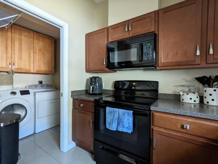 3Bed & 2Bath Property Couple Minutes From Siesta Key Beach & Downtown Sarasota Exterior photo